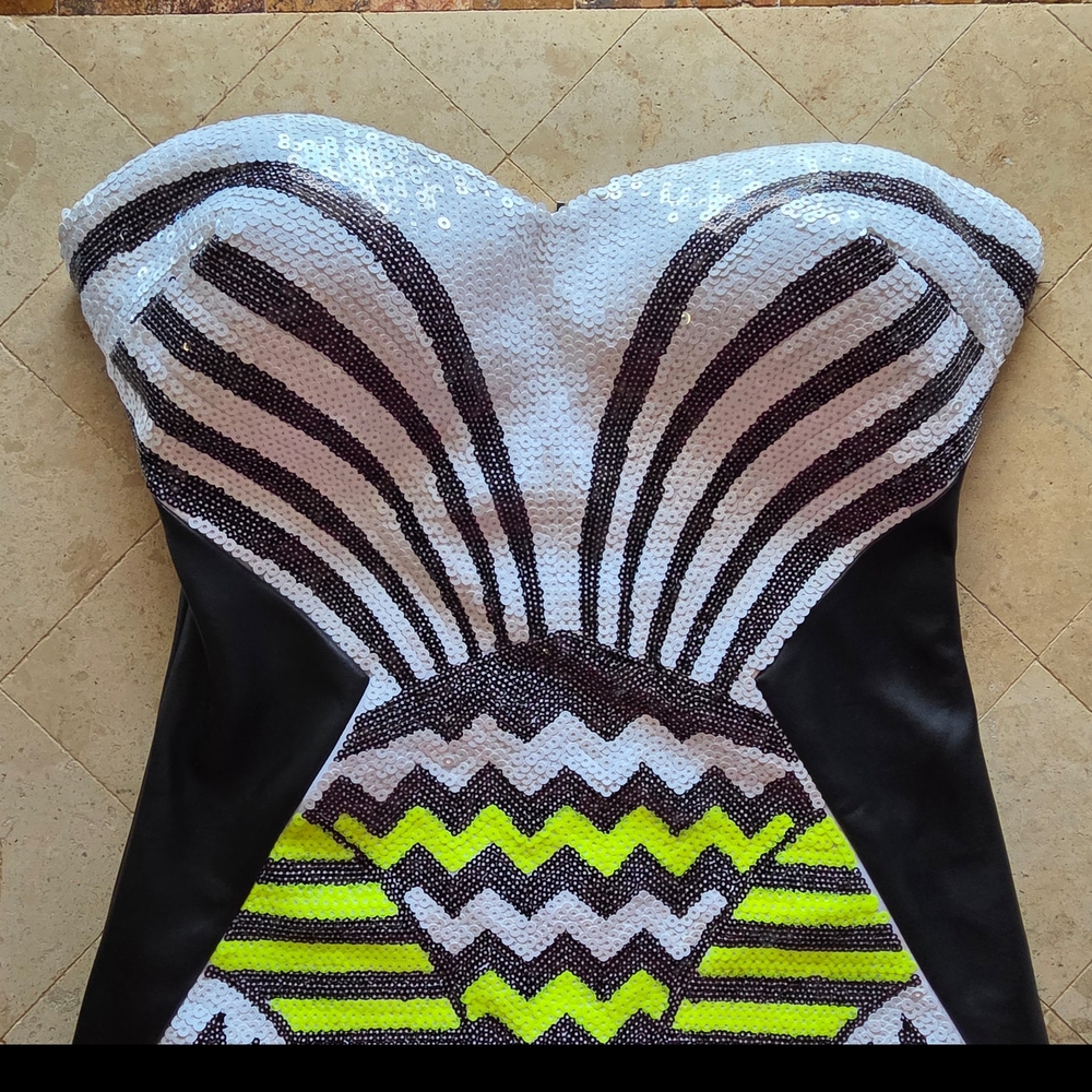 bebe Strapless Dress with Black and Neon Yellow Pattern - Picture 2 of 10